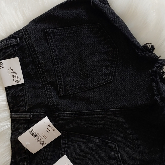 Forever 21 denim shorts - Picture 10 of 13